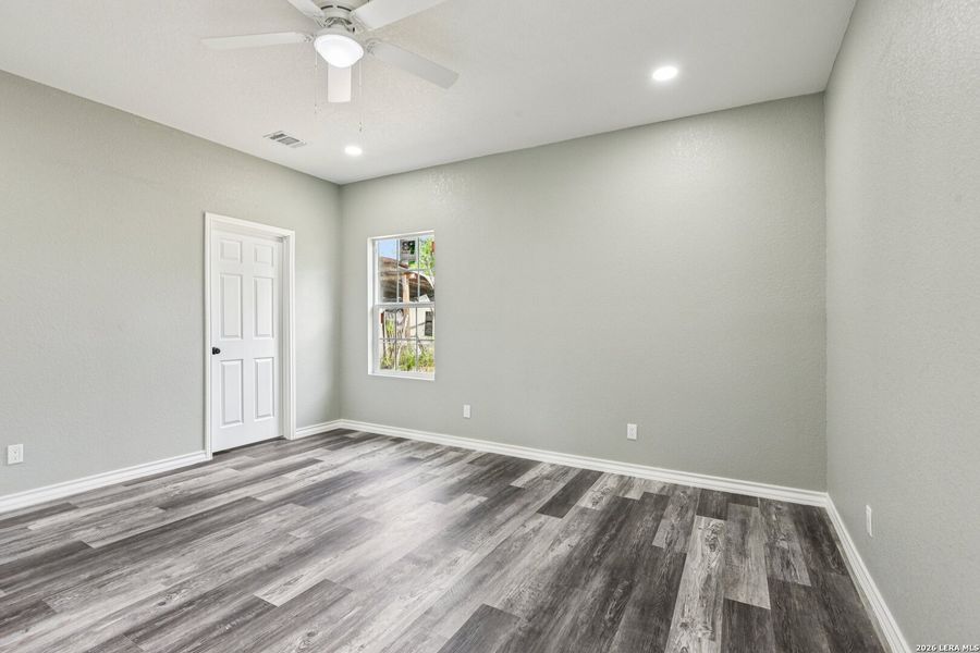 Spacious, unfurnished interior of a new home in , San Antonio (Image 33). Spacious, unfurnished interior of a new home in , San Antonio (Image 33).