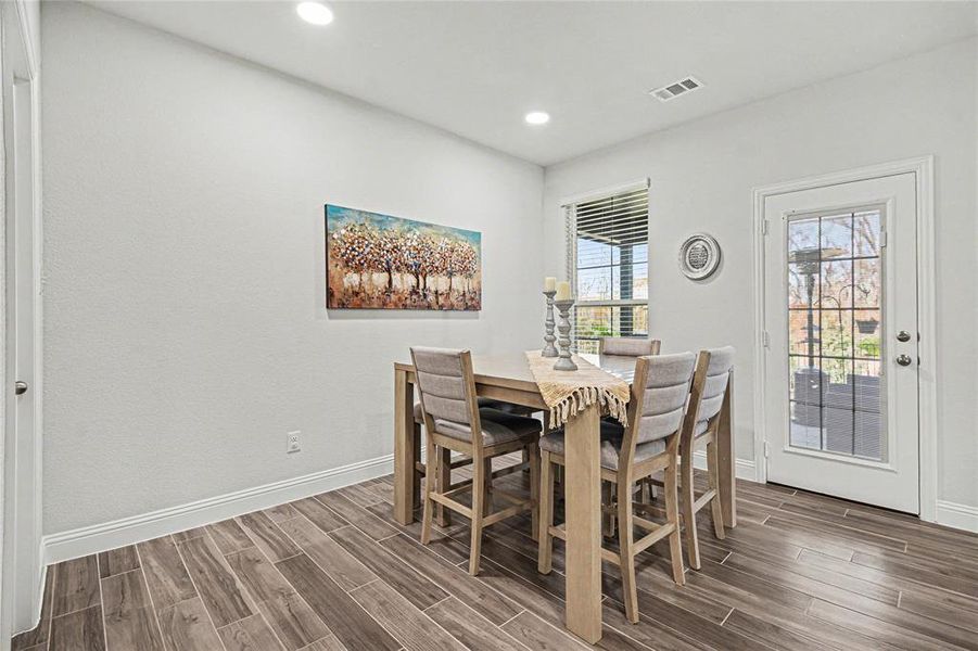Furnished interior view inside a new home in , Rowlett (Image 33).