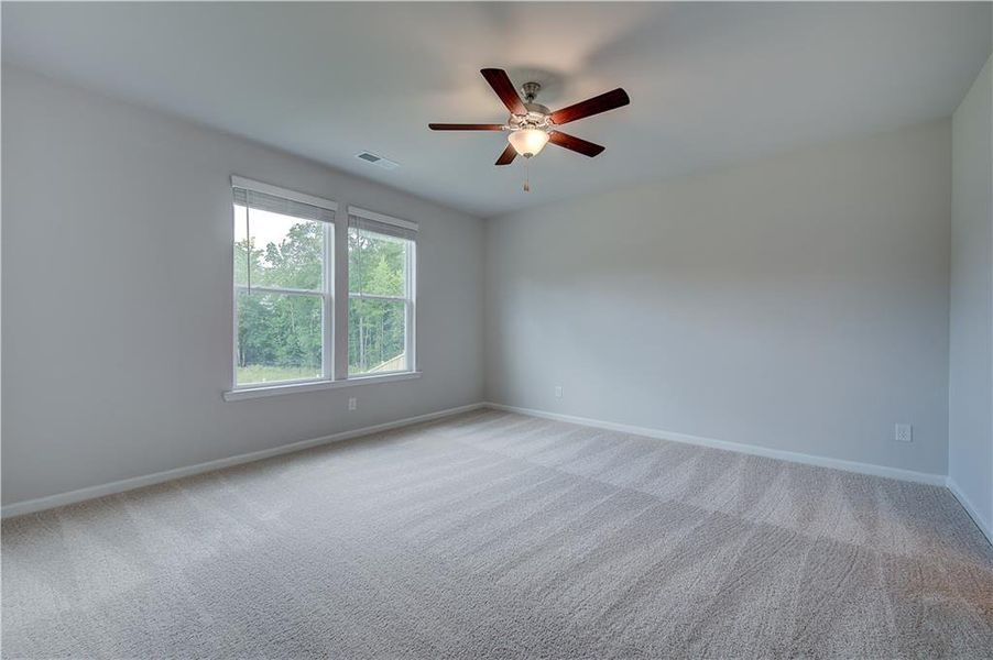Spacious, unfurnished interior of a new home in Chapel Hill, Newnan (Image 17).