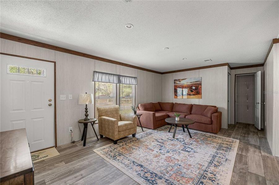 Furnished interior view inside a new home in , Ocklawaha (Image 7).