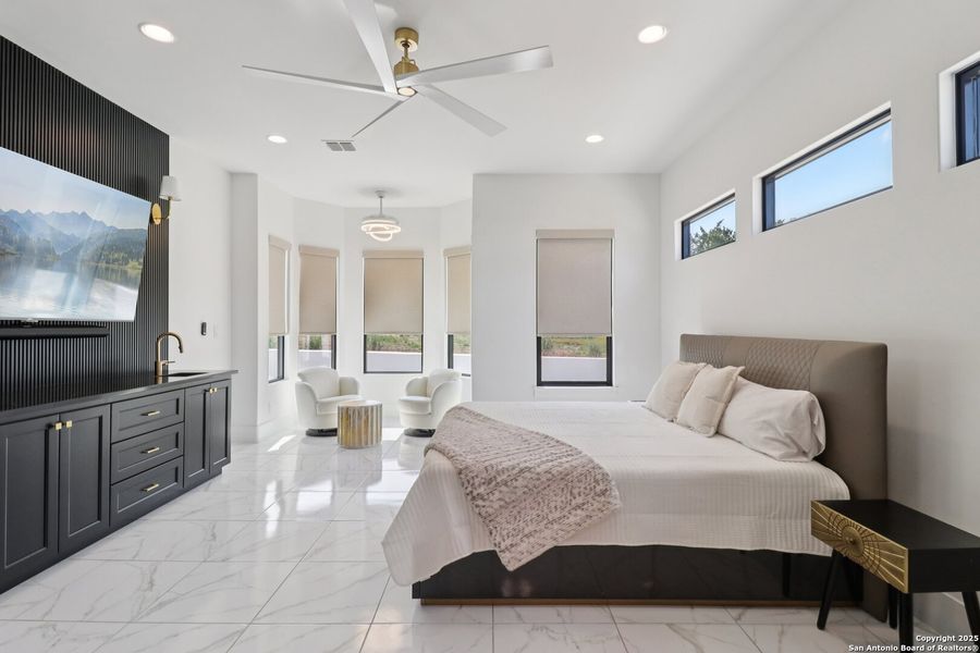 Furnished interior view inside a new home in , San Antonio (Image 37). Furnished interior view inside a new home in , San Antonio (Image 37).