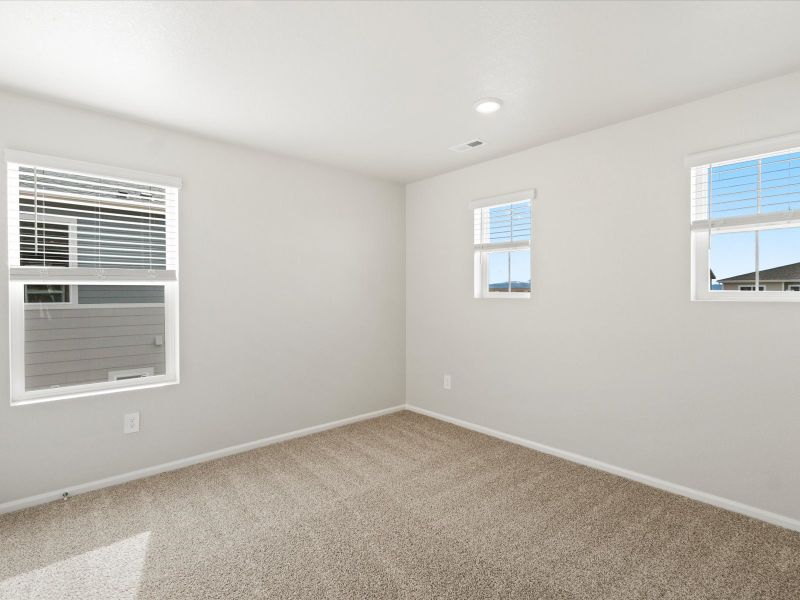 Spacious, unfurnished interior of a new home in Westgate, Greeley (Image 17).
