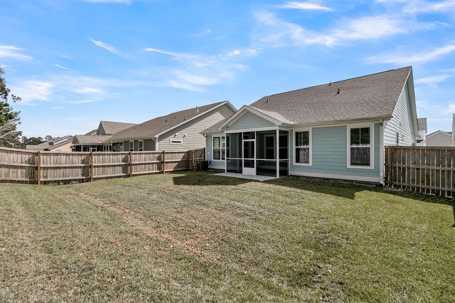 Exterior details and patio area of a home in Abbey Walk, Moncks Corner (Image 33).