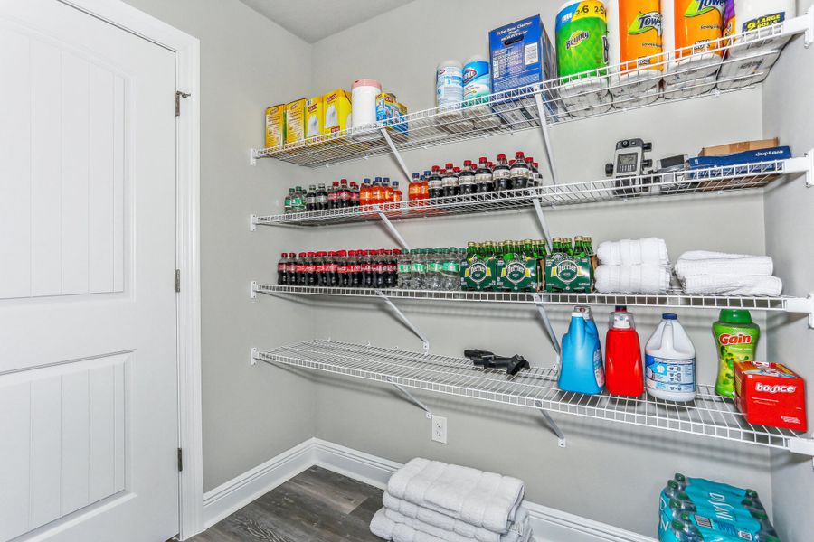 8705 Valhalla Dr MLS Size-16