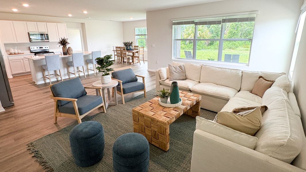 Furnished interior view inside a new home in Oakfield Lakes, Parrish (Image 5). Furnished interior view inside a new home in Oakfield Lakes, Parrish (Image 5).
