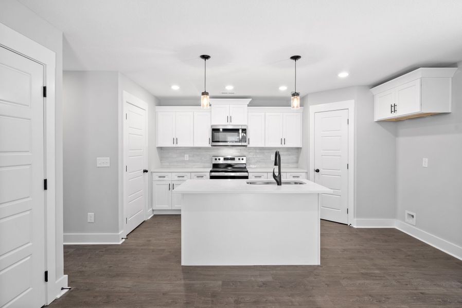 Representative furnished interior of a home built from the Noah by Rockwood Homes in Garrettsburg Meadows, Clarksville (Image 8).