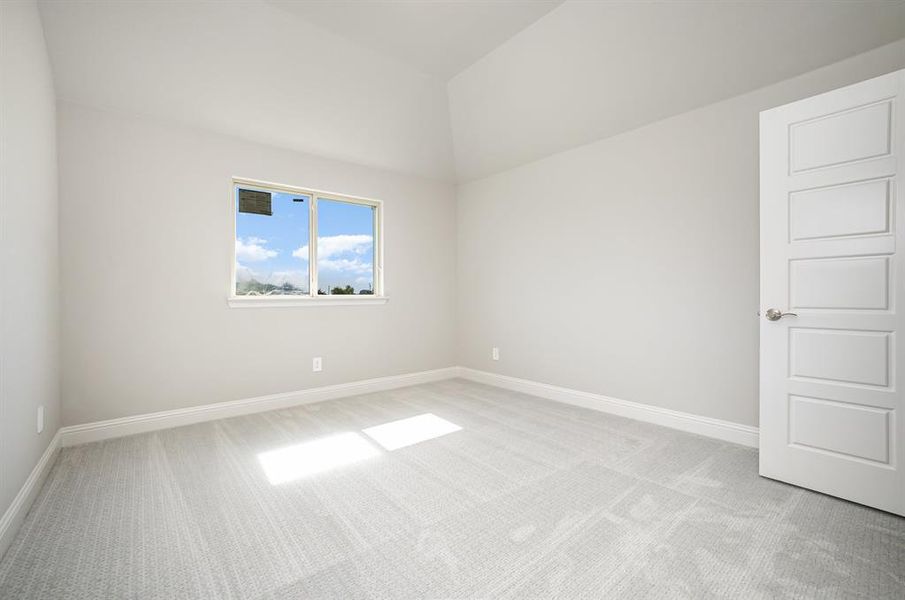 Spacious, unfurnished interior of a new home in , Waxahachie (Image 36).