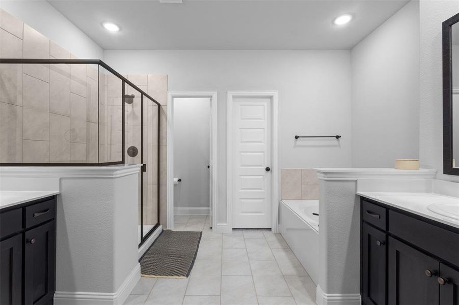 Furnished interior view inside a new home in , Mesquite (Image 11).