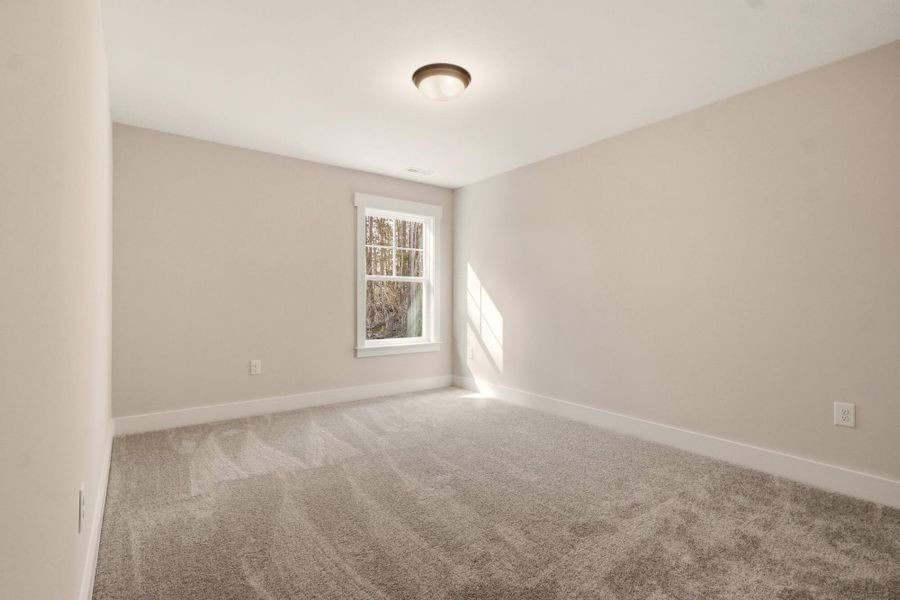 Spacious, unfurnished interior of a new home in Harbor Crossing, Greensboro (Image 29).