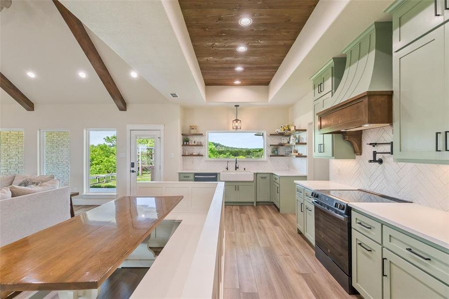 Furnished interior view inside a new home in , Ovalo (Image 9).