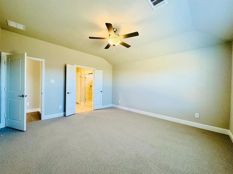 Spacious, unfurnished interior of a new home in Trails of Lavon - Signature Series, Lavon (Image 12).