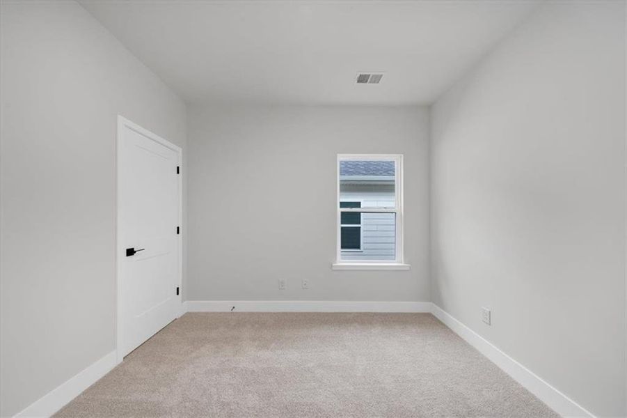Spacious, unfurnished interior of a new home in Canterbury Villas, Carrollton (Image 33).