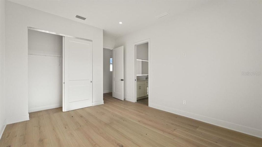 Spacious, unfurnished interior of a new home in , Port Orange (Image 65).