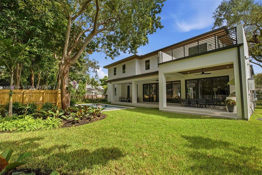 Exterior details and patio area of a home in , South Miami (Image 28).