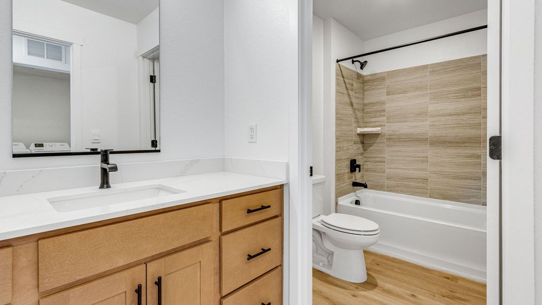 Furnished interior view inside a new home in Granary, Johnstown (Image 10).