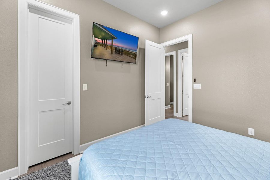 Furnished interior view inside a new home in , Freeport (Image 12).