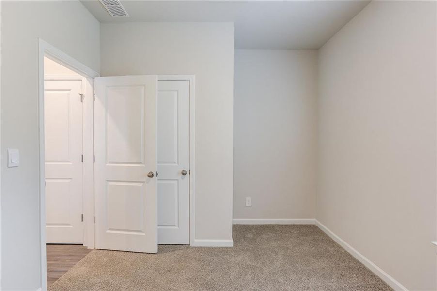 Spacious, unfurnished interior of a new home in Sweetwater Green - Royal Series, Lawrenceville (Image 16).