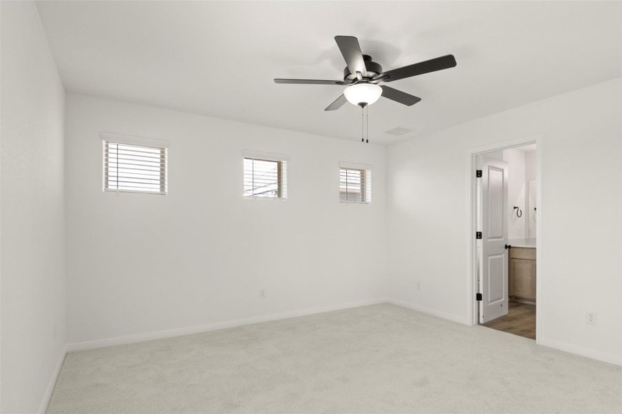 Spacious, unfurnished interior of a new home in Blanco Vista, San Marcos (Image 23). Spacious, unfurnished interior of a new home in Blanco Vista, San Marcos (Image 23).