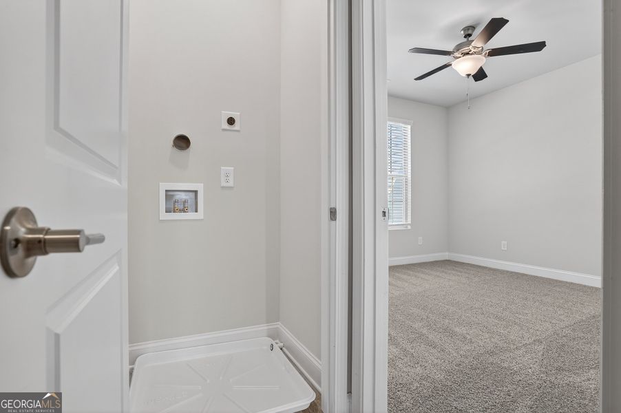Spacious, unfurnished interior of a new home in Morning Creek Forest, South Fulton (Image 10).