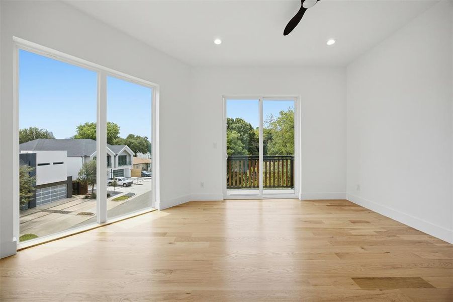 Spacious, unfurnished interior of a new home in , Dallas (Image 25).
