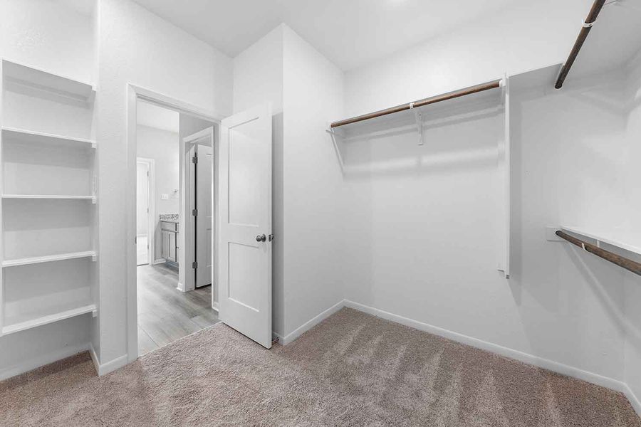 Spacious, unfurnished interior of a new home in North Point, Temple (Image 10).