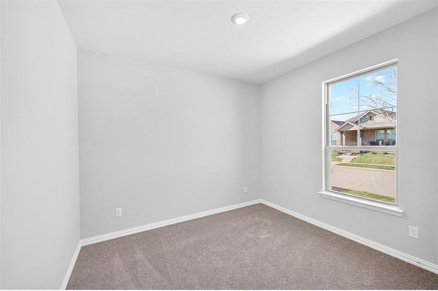 Spacious, unfurnished interior of a new home in Tarrytown, Crowley (Image 34).