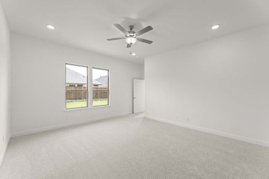 Spacious, unfurnished interior of a new home in Meadow Run, Melissa (Image 24).