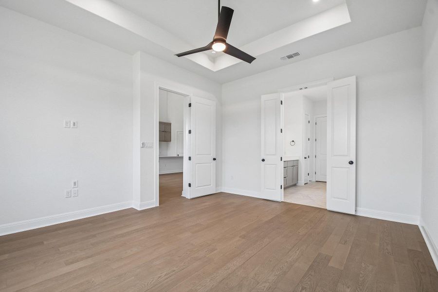 Spacious, unfurnished interior of a new home in Sauls Ranch, Round Rock (Image 35).
