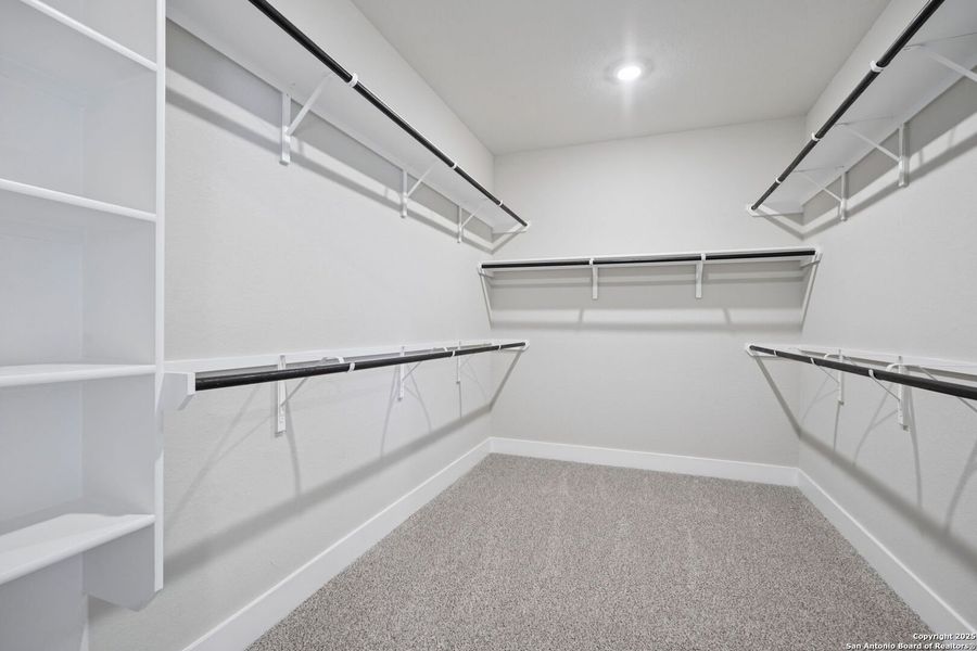 Spacious, unfurnished interior of a new home in Carmel Ranch, Schertz (Image 17). Spacious, unfurnished interior of a new home in Carmel Ranch, Schertz (Image 17).