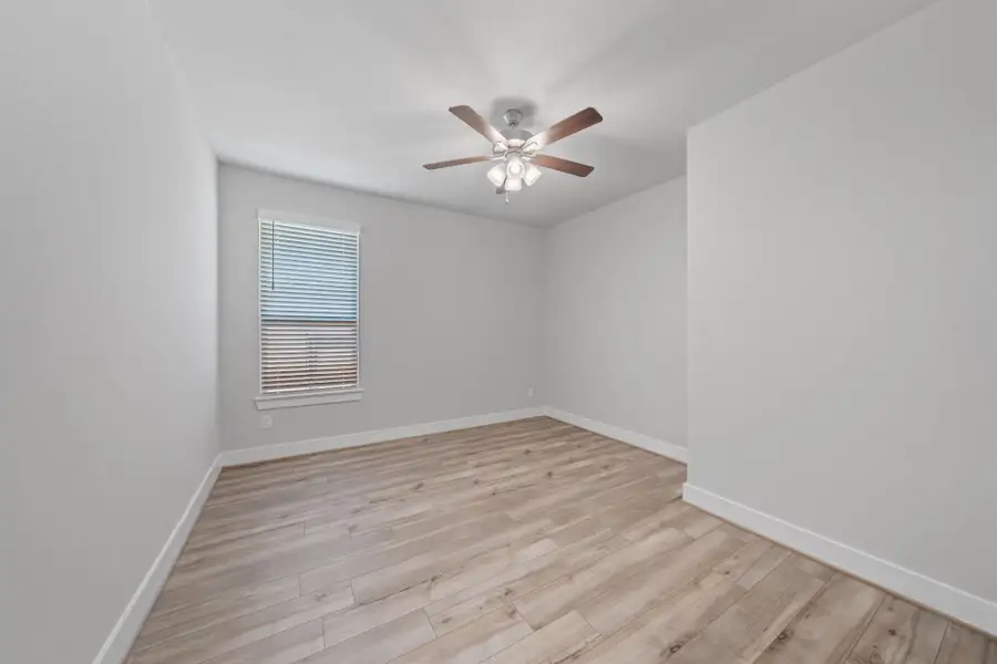 Imagine stepping into your home office, a beautifully designed space that seamlessly blends style and functionality. Imagine stepping into your home office, a beautifully designed space that seamlessly blends style and functionality.