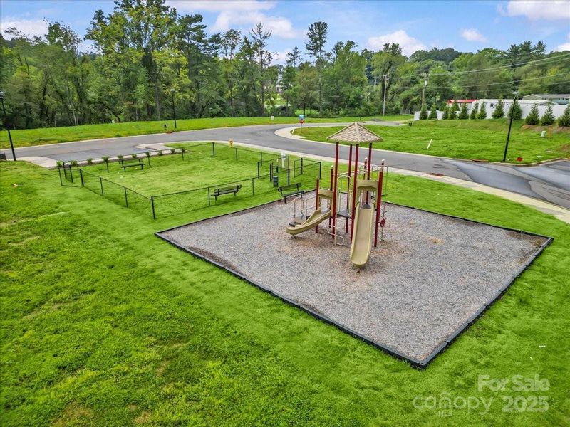 Community amenities in Clayton Crossing, Arden (Image 31). Community amenities in Clayton Crossing, Arden (Image 31).