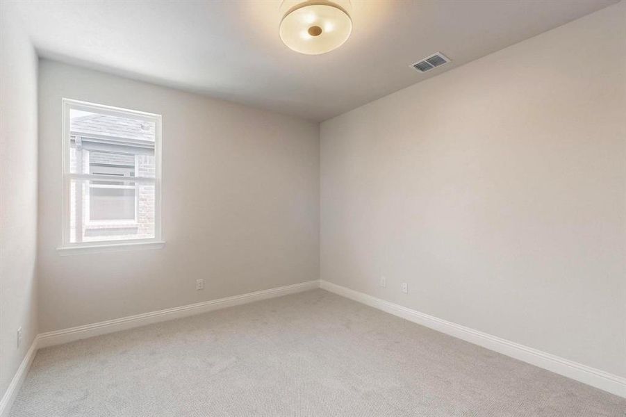 Spacious, unfurnished interior of a new home in , Rowlett (Image 34).