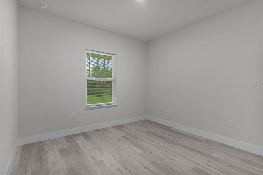 Spacious, unfurnished interior of a new home in , Citrus Springs (Image 42).