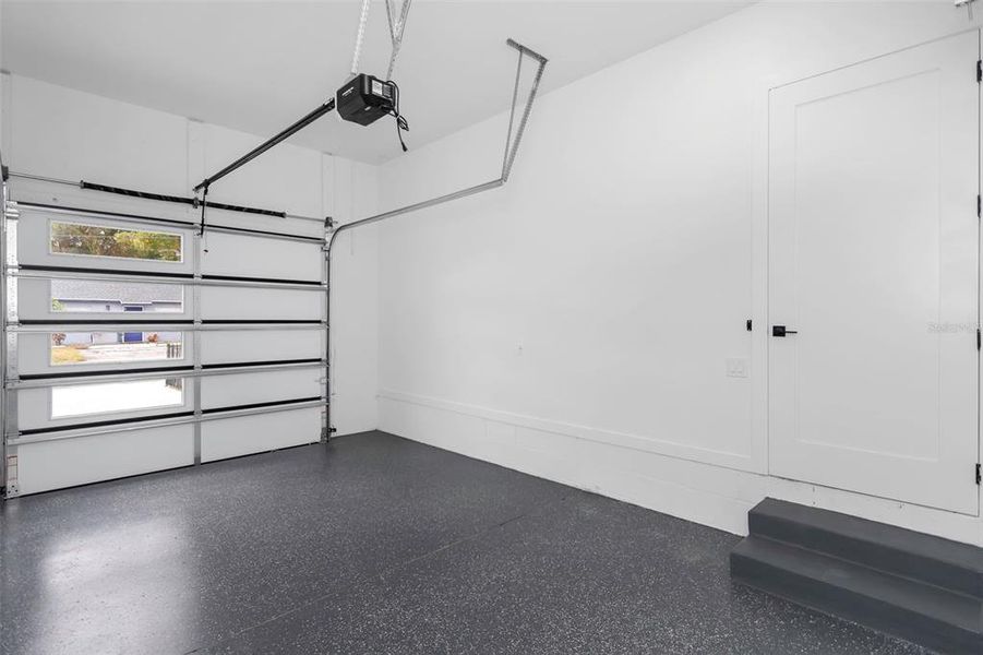 Spacious, unfurnished interior of a new home in , Clearwater (Image 34).