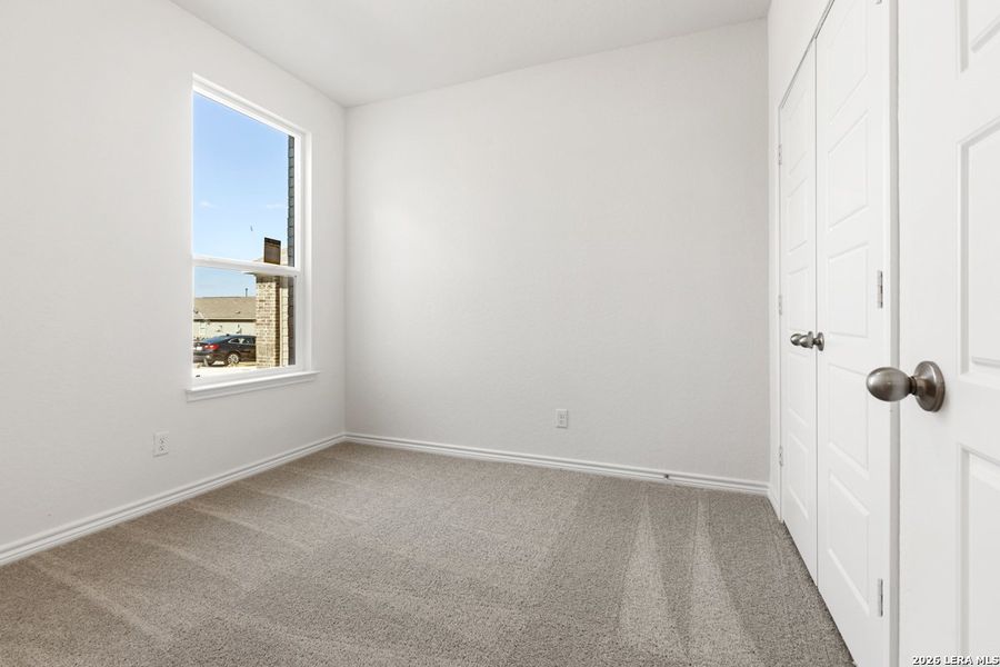 Spacious, unfurnished interior of a new home in Knox Ridge, Converse (Image 14).