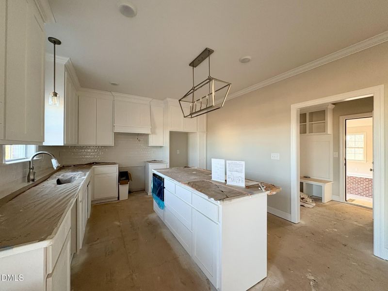 657a8115-2c79-4907-bcec-63e5b46ea5bc 657a8115-2c79-4907-bcec-63e5b46ea5bc