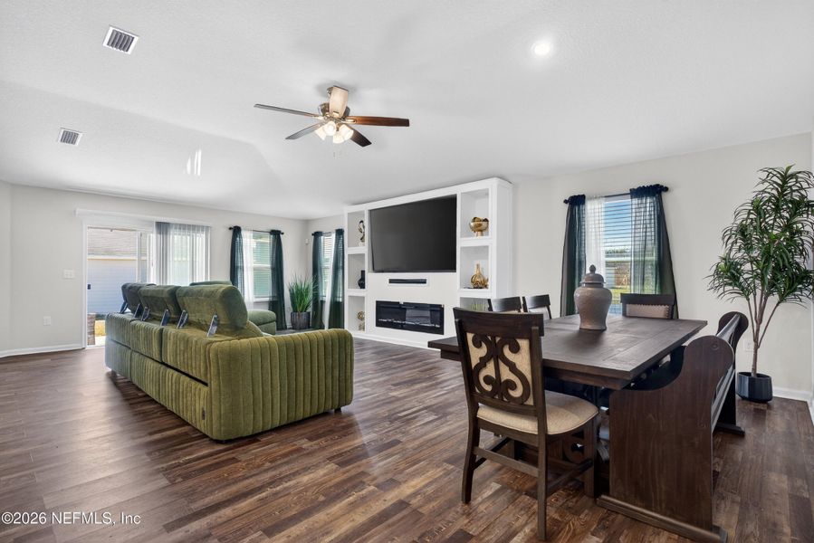 Furnished interior view inside a new home in , Jacksonville (Image 6).