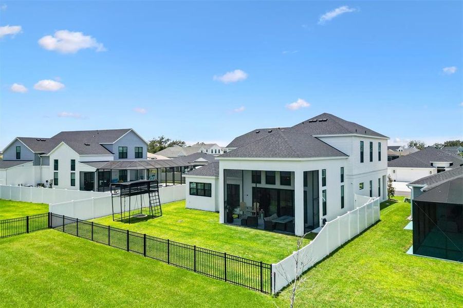Exterior details and patio area of a home in , Okahumpka (Image 25).