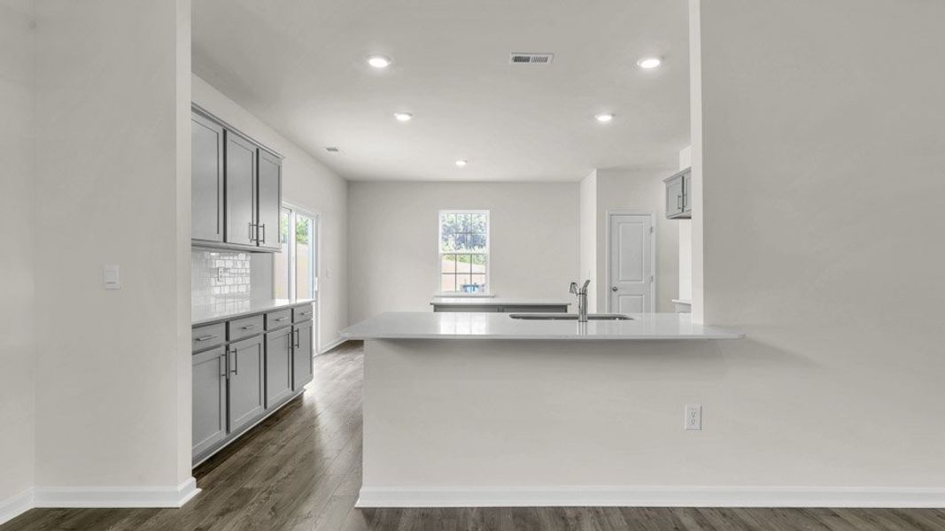 Spacious, unfurnished interior of a new home in Middleton, Greensboro (Image 15).