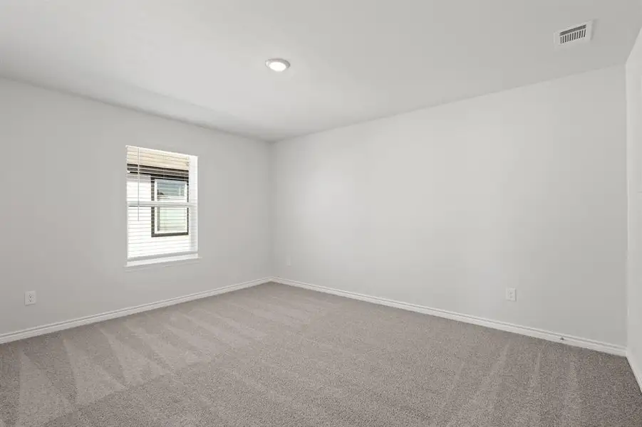 Spacious, unfurnished interior of a new home in Sycamore Landing, Fort Worth (Image 12). Spacious, unfurnished interior of a new home in Sycamore Landing, Fort Worth (Image 12).