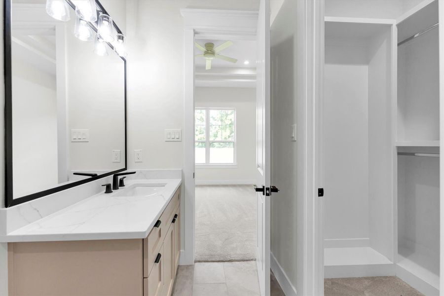 Furnished interior view inside a new home in , Conroe (Image 13).