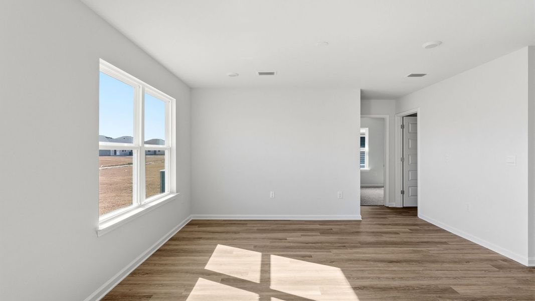 Spacious, unfurnished interior of a new home in Liberty, Panama City (Image 17).