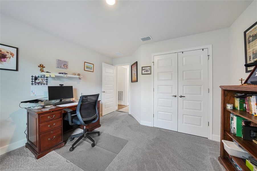 Furnished interior view inside a new home in , Punta Gorda (Image 31). Furnished interior view inside a new home in , Punta Gorda (Image 31).