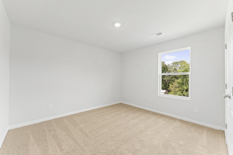 Spacious, unfurnished interior of a new home in Mayfair Village, Spartanburg (Image 27).