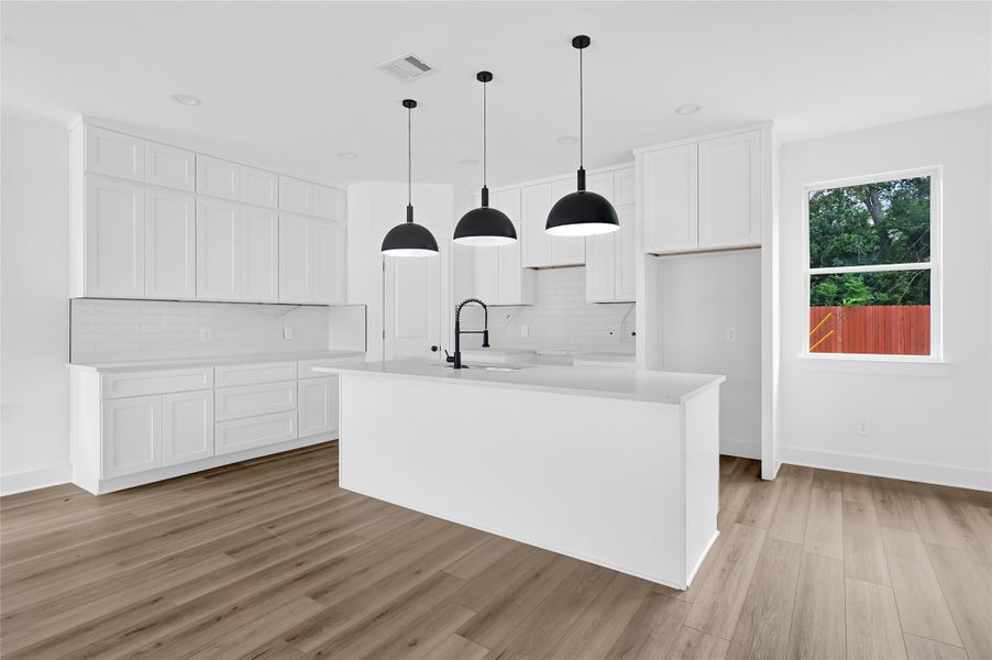 Bright, airy layout with luxury vinyl plank flooring throughout. Bright, airy layout with luxury vinyl plank flooring throughout.