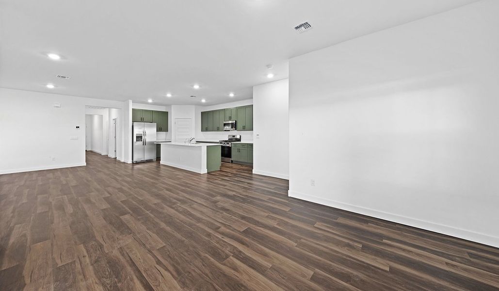 Spacious, unfurnished interior of a new home in Solterra, Green Valley (Image 23).