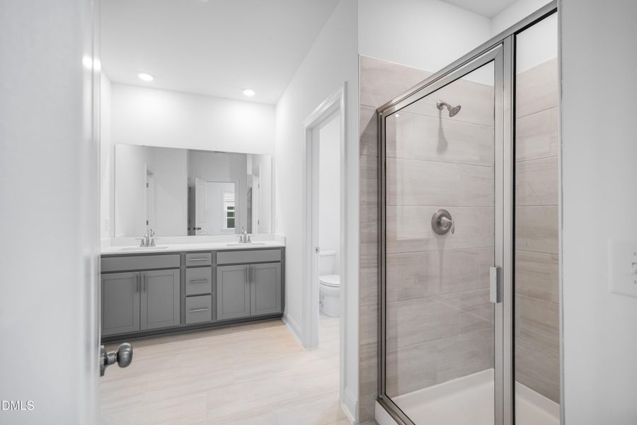 SUN_Stoneriver_Pic_LandrumIII-26