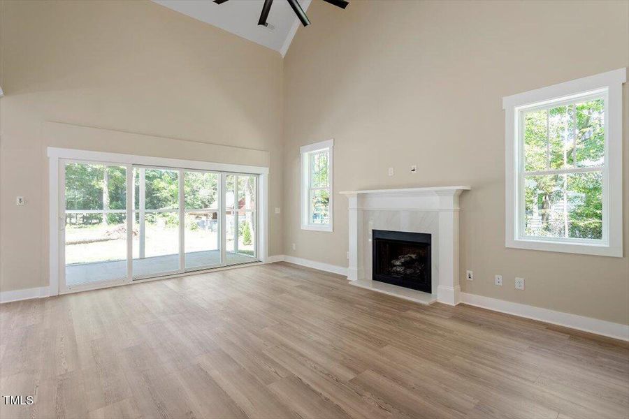 17-2405 Pearces Rd [2174059]_17