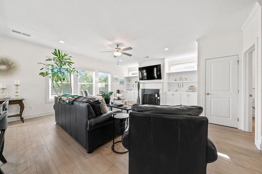 Furnished interior view inside a new home in , Dallas (Image 8).