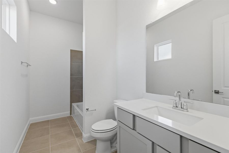 Furnished interior view inside a new home in Sundance Cove, Crosby (Image 14).